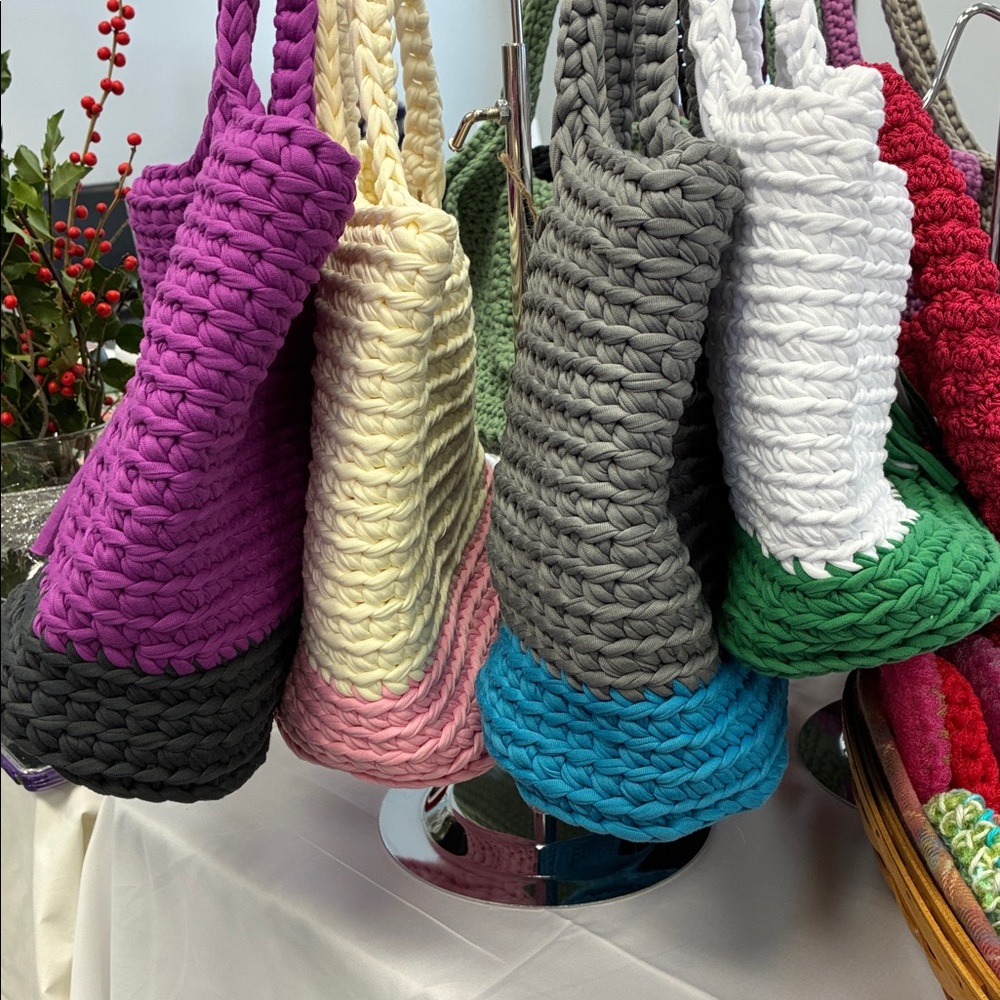 Handcrafted Tassel Tote Bag - Picture 8 of 8